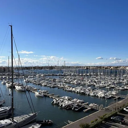 Appartement T2 Avec Climatisation, Piscine, Box Privé - Fr-1-702-6 *