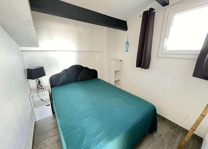 T2 Avec Climatisation, Piscine, Box Privé - Fr-1-702-6 *