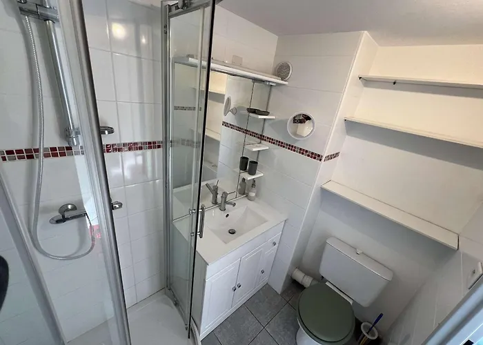 T2 Avec Climatisation, Piscine, Box Privé - Fr-1-702-6 Appartamento