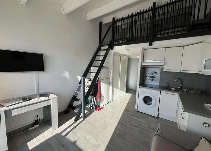 T2 Avec Climatisation, Piscine, Box Privé - Fr-1-702-6 Agde